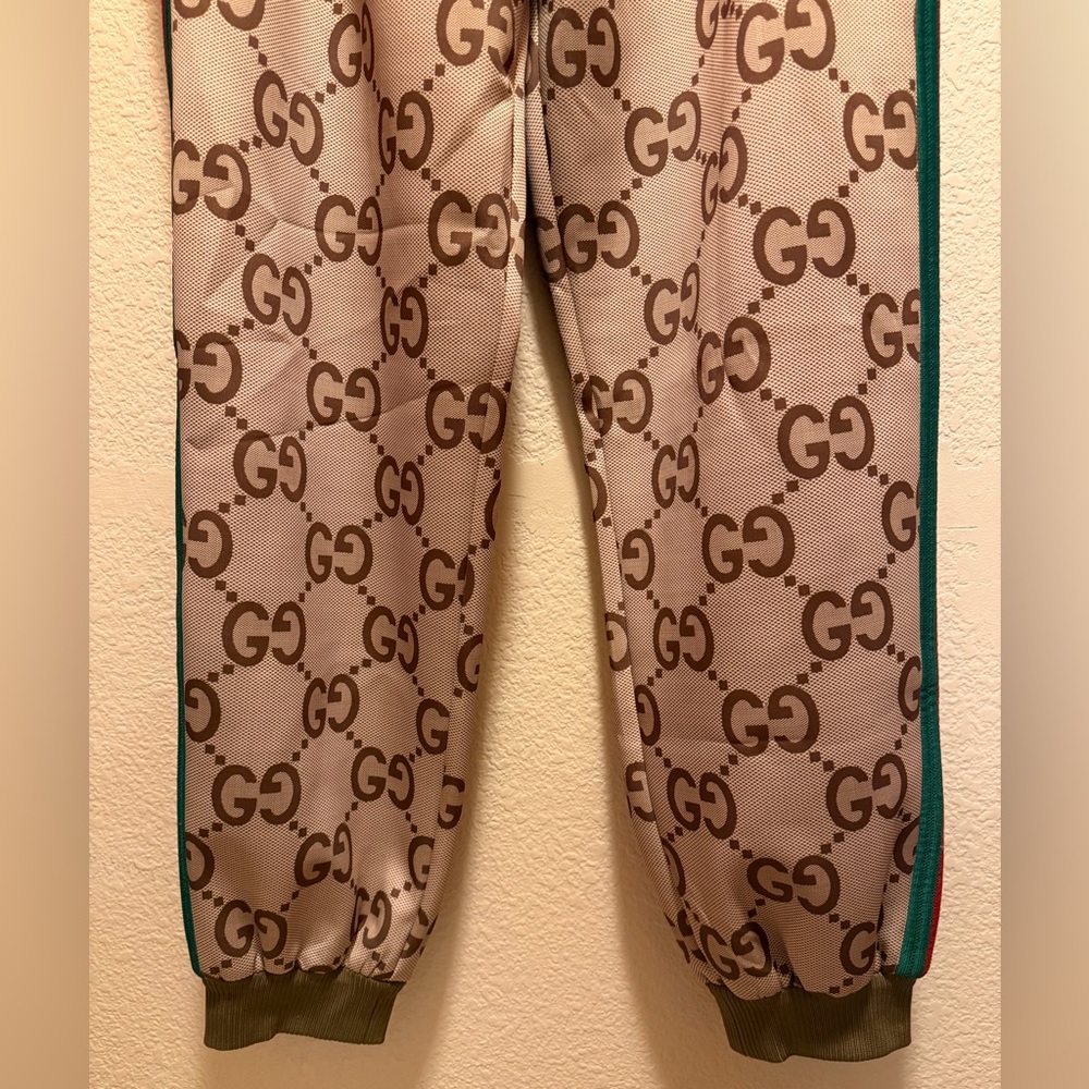 New Authentic Gucci GG Jumbo Logo Sweatpants Tan Brown XXL Waist 38 40 42 44 - Picture 9 of 16